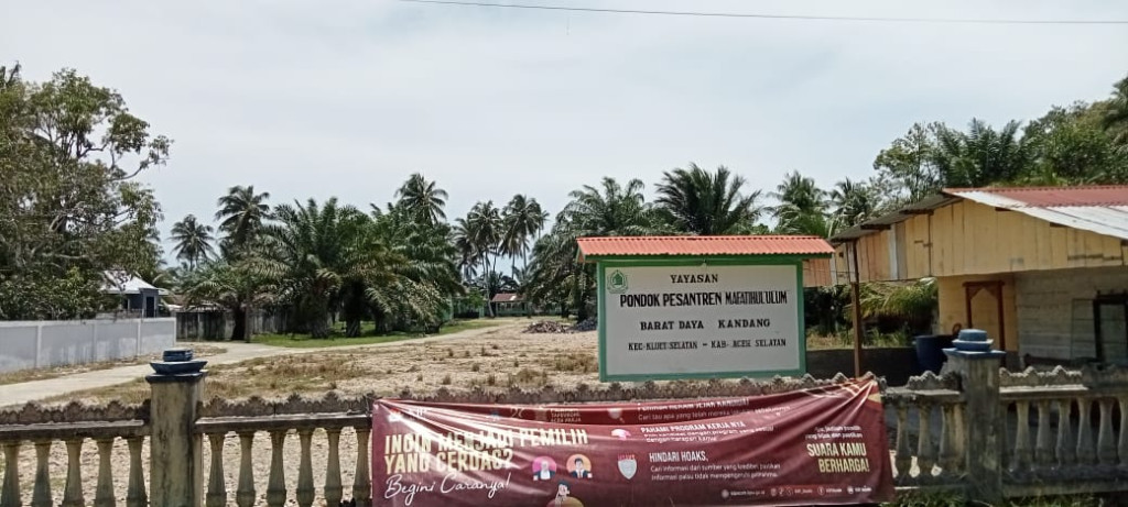 pendidikan Pesantren Mafatihul'ulum gampong barat daya